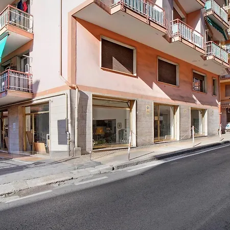 Accogliente E Luminoso Bilocale * Sanremo